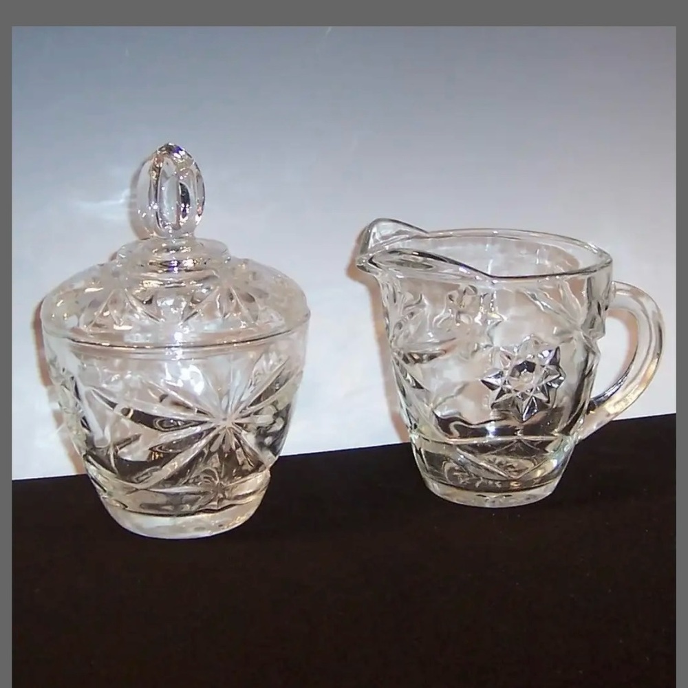 Vintage Anchor Hocking Cream and sugar set.